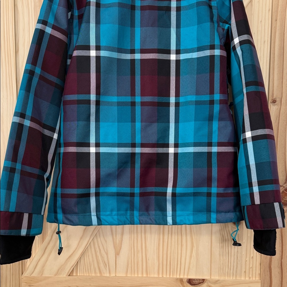 Powder Room Jacket, Global Program - Picture 10 of 14